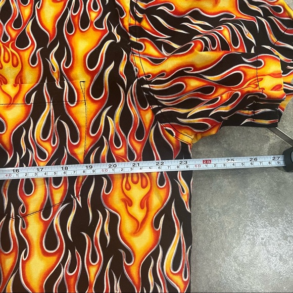 VTG High Seas Trading Co Mens Flame Button Down Shirt Sz L Street Retro Funky - Picture 4 of 6